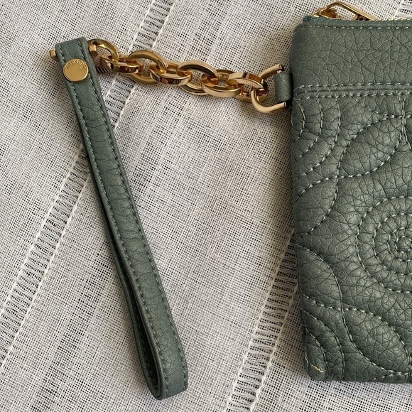 Deux Lux quilted wristlet with gold embellishments. - Picture 3 of 11